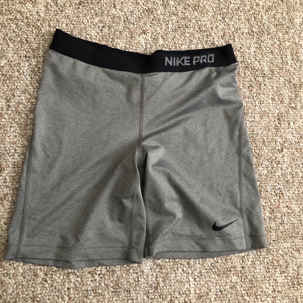 Nike Pro Compression 9”